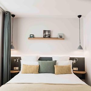 Kamer met Kingsize Bed op de Begane Grond